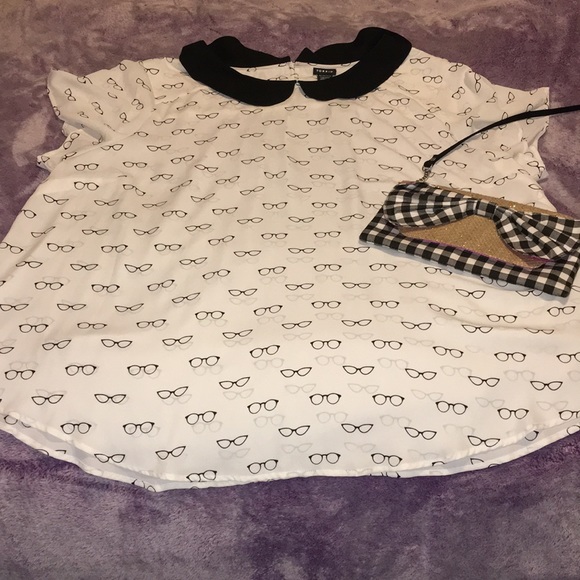 torrid Tops - Torrid white/black Peter Pan collar top 5x
